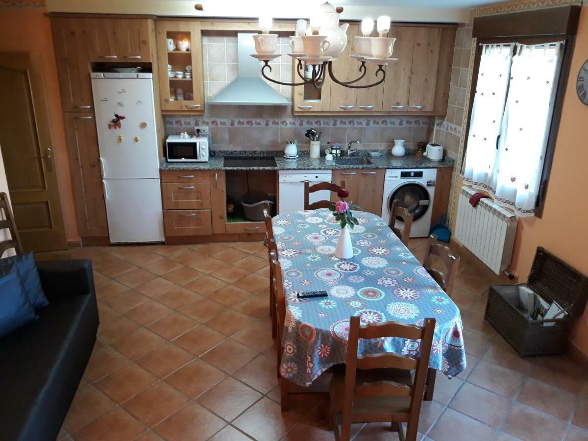 Vivienda Turistica San Martin Appartement Sotés Buitenkant foto